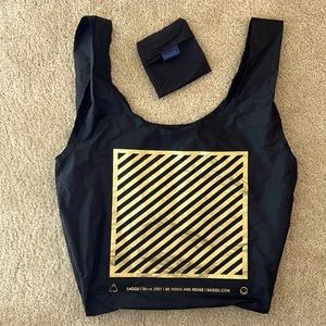 Standard Baggu in Black/Gold